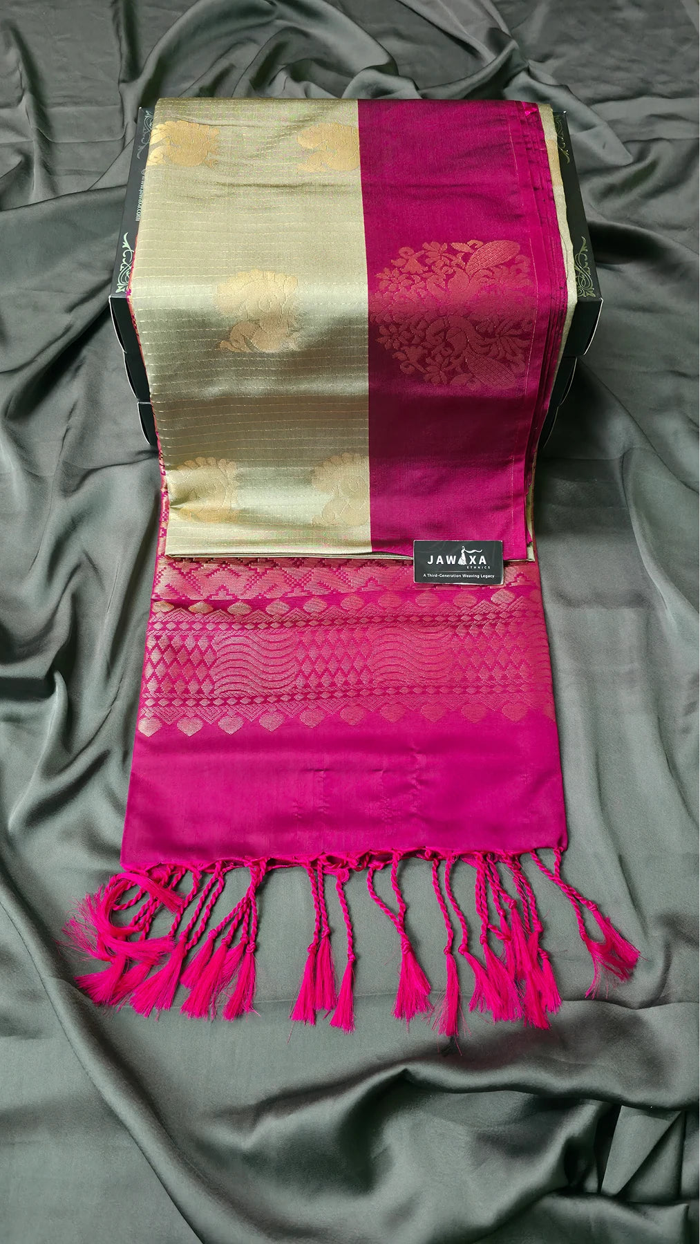 Soft Luxe - Peacocks